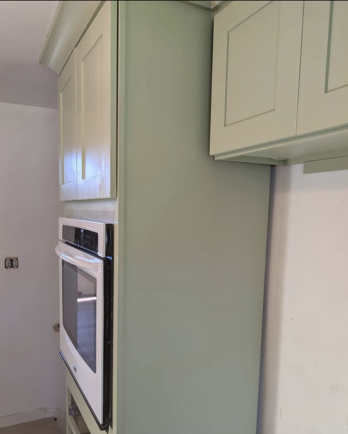 Green Kitchen Paint